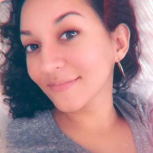 Meet your Posher, Carolina